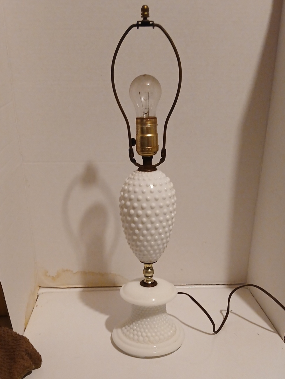 Vintage White Hobnail Milk Glass Boudoir Table Lamp 40s 50s